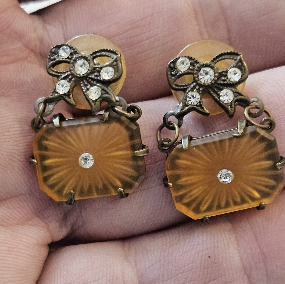 Vintage Glass Works Studio Bow Top Amber Colored And Crystal Earrings